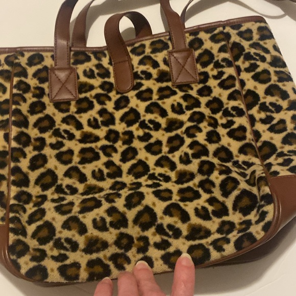 Preston & York faux fur leopard print bag. Very clean in excellent condition - Picture 3 of 8